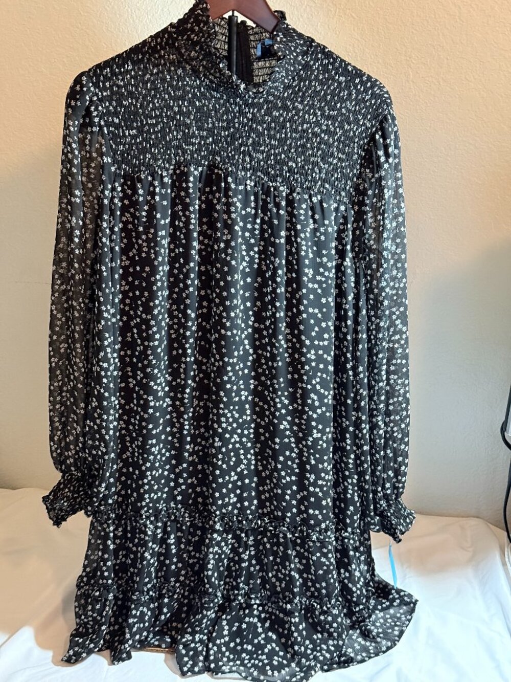 CeCe Black and White Boho Floral Smock Dress Size XL (M2)